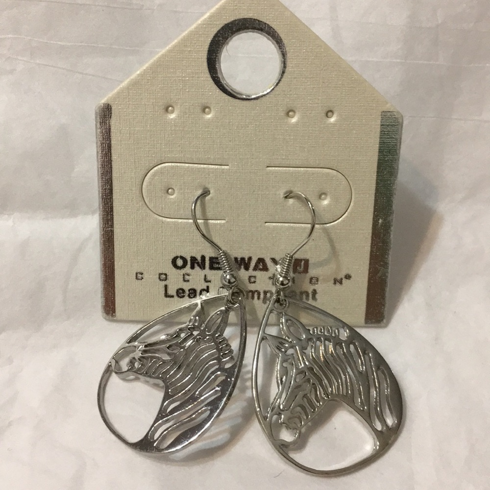 Silver teardrop fishhook back zebra earrings